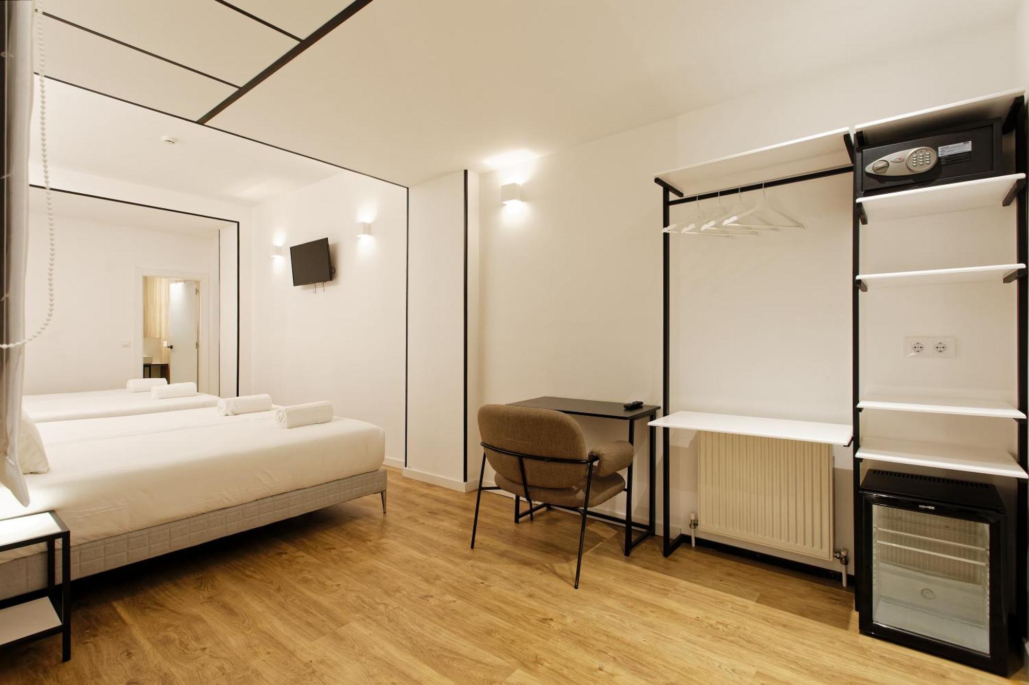Barna House Hotel 3*