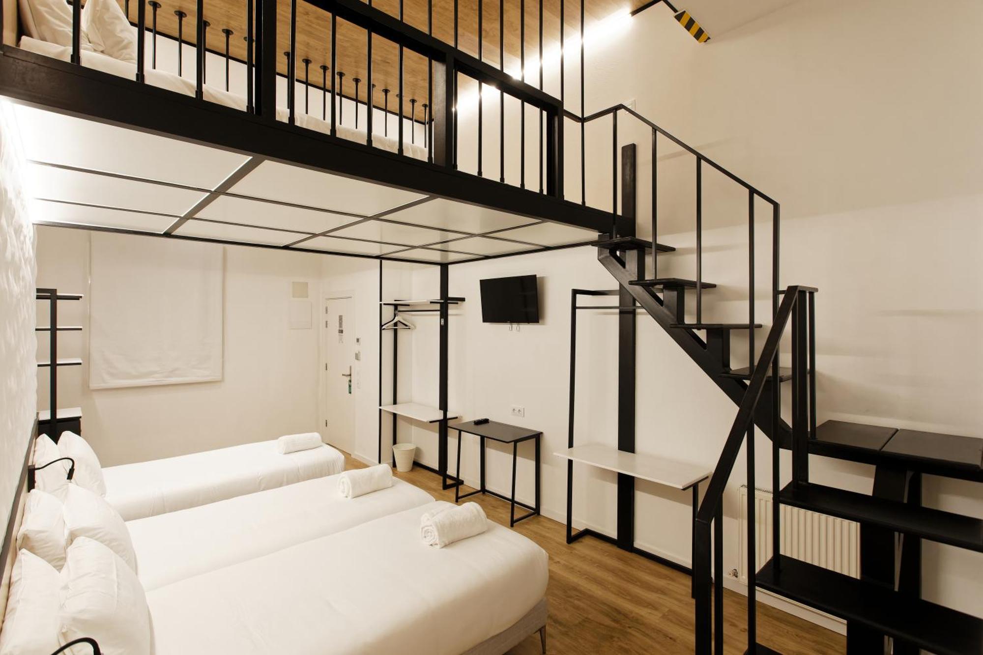 Barna House Hotel 3*